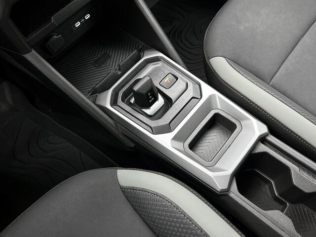 Dacia DUSTER 1.6 Hybrid 140 Extreme 360 Camera, Carplay, All season