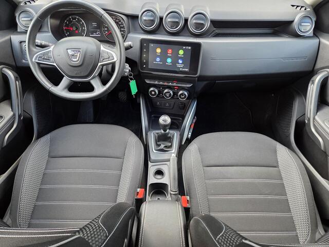 Dacia DUSTER 1.0 TCe 100 Bi-Fuel Journey / 1e Eigenaar / Dealer Onderhouden / Trekhaak / Achteruitrijcamera / Apple Carplay/Android Auto / Dodehoekdetectie /