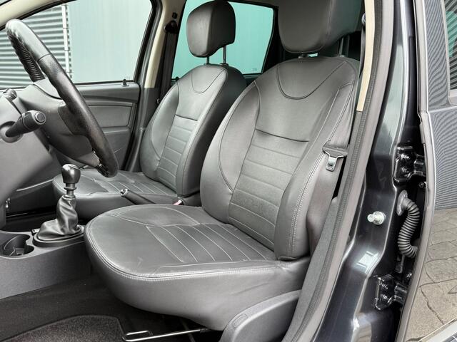 Dacia DUSTER BWJ 2016 | 1.2 TCe 126PK 4x2 Prestige | LEDER | TREKHAAK | CRUISE | NAVI | AIRCO | LICHTMETAAL |