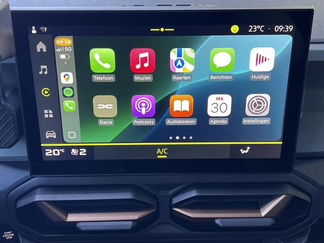 Dacia DUSTER 1.6 Hybrid 140 Extreme Automaat / Weinig km / Navigatie / Camera 360° / Apple Carplay Android / Dode hoek detectie /