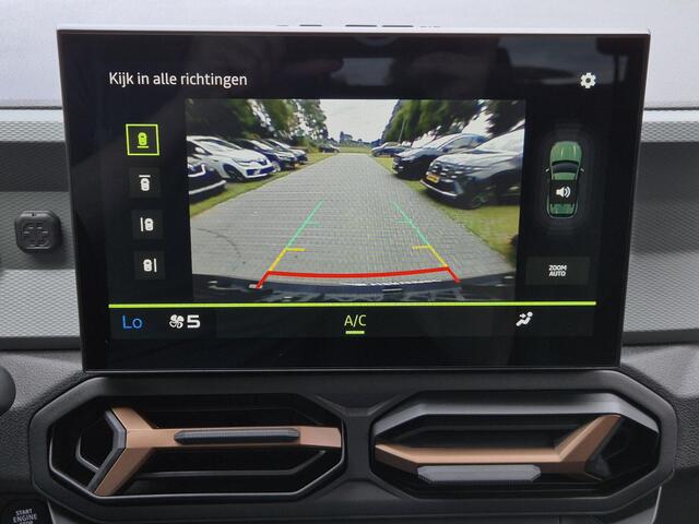 Dacia DUSTER 1.6 Hybrid 140 Extreme Automaat / Techno-pakket / Apple Carplay Android Auto / Achteruitrijcamera / Cruise control / Navigatie / Climate control / Parkeersensoren voor en achter / Keyless Entry/Start /