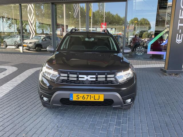 Dacia DUSTER 1.3 TCe 150 Journey / AUTOMAAT / TREKHAAK / SIDEBARS / AIRCO / PARKEERSENSOREN / APPLE CAR EN ANDROID /