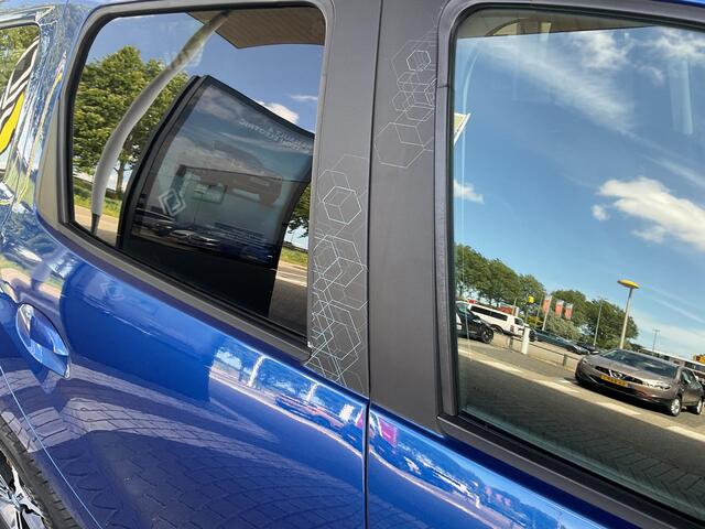 Dacia DUSTER 1.0 TCe Bi-Fuel Serie Limitee 15th Anniversary AIRCONDITIONING / NAVIGATIESYSTEEM / BLEUTOOTH / ELECTRIC RAMEN EN SPIEGELS / DODENOEK WAARSCHUWINGS SYSTEEM