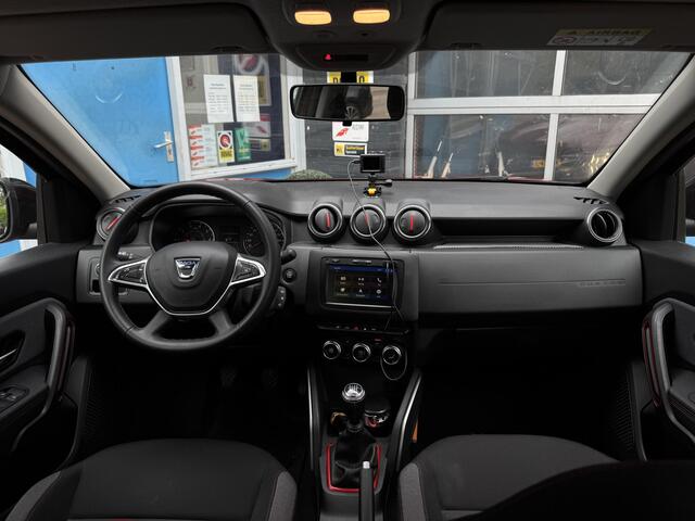 Dacia DUSTER 1.3 TCe Tech Road GRATIS afleverpakket! | Achteruitrijcamera | Navigatie | Bluetooth |