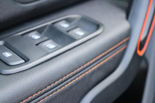 Dacia DUSTER 1.0 TCe Bi-Fuel Extreme NAVI | CAMERA | KEYLESS | APLLE CARPLAY