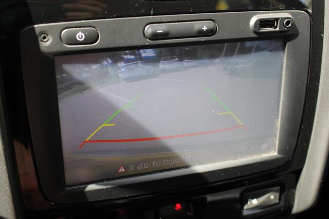 Dacia DUSTER 1.2 TCe 4x2 Blackshadow Navigatiesysteem | Achteruitrij camera | Parkeersensoren