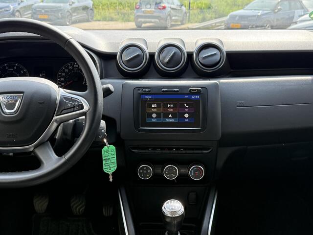 Dacia DUSTER 1.6 SCe Prestige LPG | NAP | Eerste Eigenaar | Trekhaak | Navigatie | Achteruitrijcamera | Cruise Control | Parkeersensoren | Airco | Lichtmetaal |