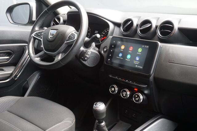 Dacia DUSTER 1.0 TCe Bi-Fuel Prestige | Origineel NL | Camera | Navigatie | Trekhaak |