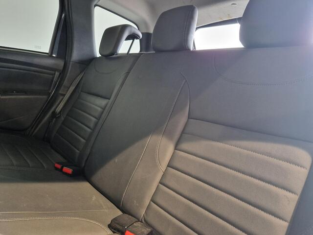 Dacia DUSTER 1.2 TCe 4x2 Blackshadow | NAVIGATIE | ACHTERUITRIJCAMERA | CRUISE CONTROLE |