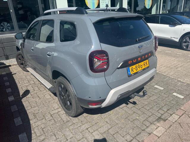 Dacia DUSTER 1.3 TCe Extreme Trekhaak / sidesteps / Navigatie / Parkeersensoren