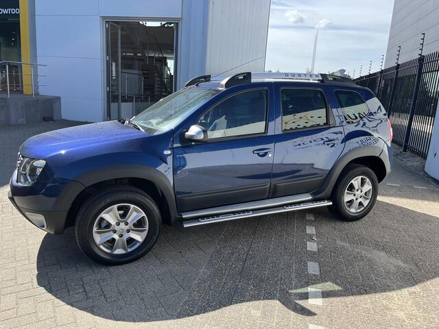 Dacia DUSTER 1.2 TCe 4x2 10th Anniversary / SIDE BARS / PARKEERSENSOREN / LICHTMETALEN VELGEN