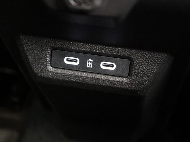 Dacia DUSTER 1.6 Hybrid 140 Journey | Stoel- en stuurwielverwarming | Blind spot warning | 360 graden camera |