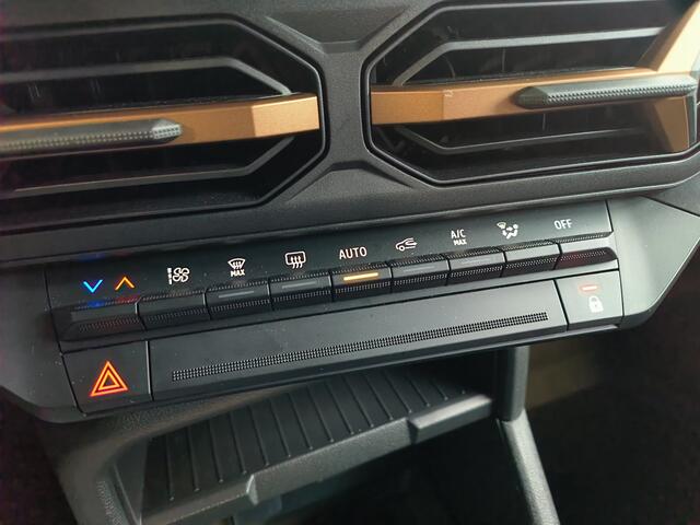 Dacia DUSTER 1.6 Hybrid 140 Extreme Automaat van 06-2025 Rijklaar + Fabrieksgarantie Henk Jongen Auto's in Helmond, al 50 jaar service zoals 't hoort!