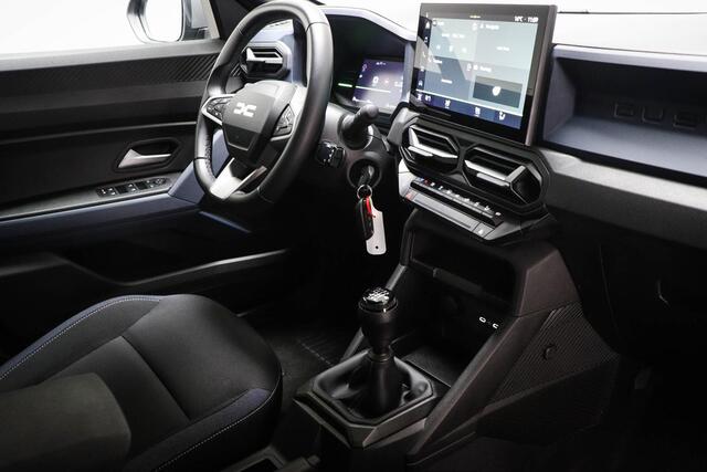 Dacia DUSTER 1.2 TCe 130 mild hybrid Expression | WINTER PACK | STOELVERWARMING | NAVIGATIE | DAB | APPLE | CAMERA