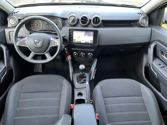 Dacia DUSTER 1.0 TCe Bi-Fuel LPG-G3 Prestige / Dealer onderhouden / Trekhaak. Trekgewicht 1.500 KG / Apple Carplay - Android Auto / Camera / LMV /