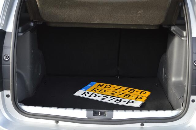 Dacia DUSTER 1.2 TCe 4x2 Lauréate | PDC/Airco/Trekhaak |