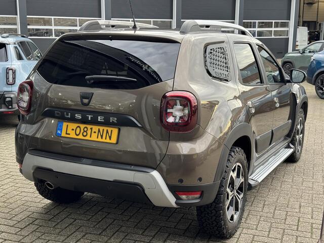 Dacia DUSTER 1.0 TCe Prestige / STOELVERWARMING / NAVIGATIE / ACHTERUITRIJCAMERA /