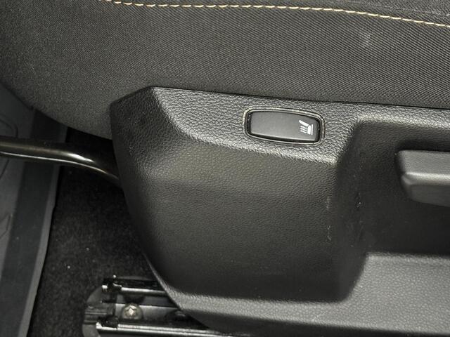 Dacia DUSTER 1.3 TCe 150 Extreme | Stoelverwarming | 360° Camera | Navigatie | Climate Control |