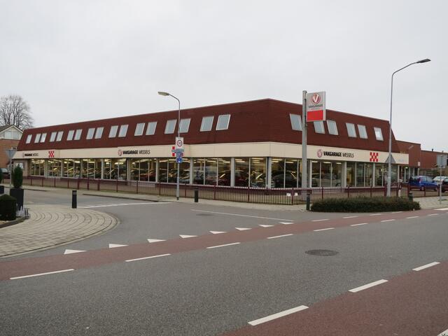 Dacia DUSTER 1.2 TCe 130 mild hybrid Extreme | PDC A | Camera | Vert Cedre Metallic |