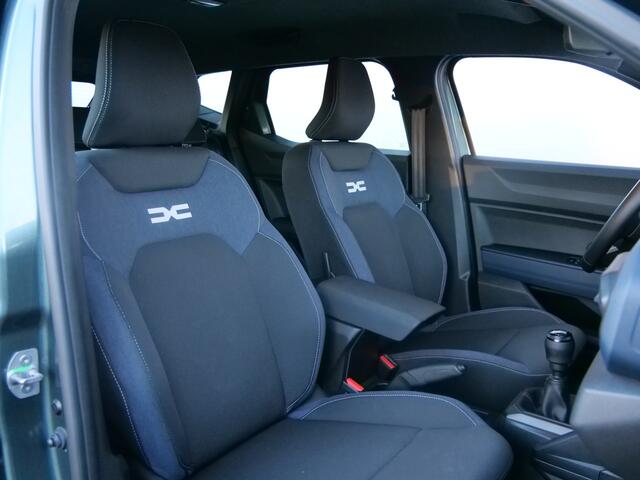 Dacia DUSTER 1.2 TCe 130 Mild Hybrid Journey 131 Pk Camera / Apple Carplay / DAB