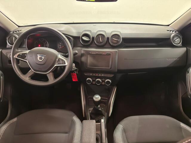 Dacia DUSTER 1.3 TCe Prestige | Trekhaak | Navigatie | Achteruitrijcamera |