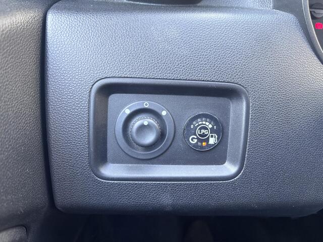 Dacia DUSTER 1.0 TCe Bi-Fuel Comfort | Trekhaak | Cruise Control | Airco | BT-Telefoonfunctie | Lichtmetaal |