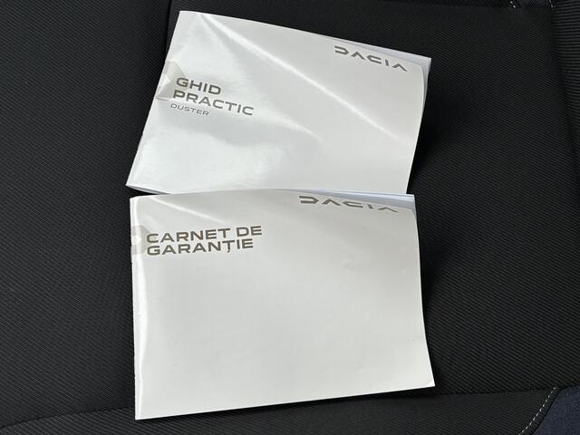 Dacia DUSTER 1.6 Hybrid 140 Journey / Fabrieksgarantie tot 04-2028<100.000 / Pack parking / Pack Winter / Draadloze telefoon lader / Apple Carplay/Android Auto / Cruise control / Climate control /