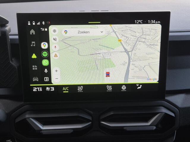 Dacia DUSTER 1.6 Hybrid 140 Journey Automaat / Fabrieksgarantie tot 04-2028<100.000 / Pack parking / Pack Winter / Draadloze telefoon lader / Apple Carplay Android Auto / Cruise control / Climate control /