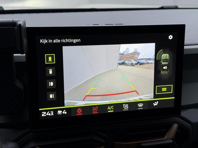 Dacia DUSTER 1.6 Hybrid 140 Extreme / Automaat / Fabrieksgarantie 05-2028 / Navigatie / Apple Carplay & Android Auto / Dodehoek Detectie / Camera 360 / Stuur & Stuurwiel verwarming /