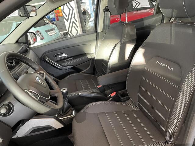 Dacia DUSTER 1.0 TCe Bi-Fuel Prestige / TREKHAAK / ACHTERUITRIJCAMERA / DODEHOEKSENSOREN / PARKEERSENSOREN / CRUISE CONTROL