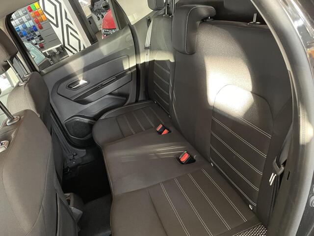 Dacia DUSTER 1.0 TCe Bi-Fuel Prestige / TREKHAAK / ACHTERUITRIJCAMERA / DODEHOEKSENSOREN / PARKEERSENSOREN / CRUISE CONTROL