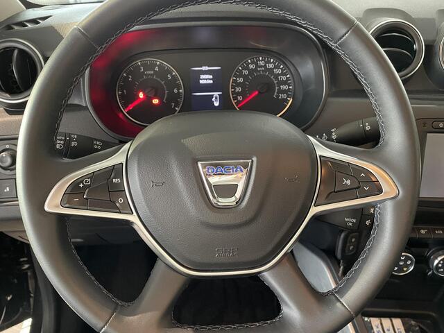 Dacia DUSTER 1.0 TCe Bi-Fuel Prestige / TREKHAAK / ACHTERUITRIJCAMERA / DODEHOEKSENSOREN / PARKEERSENSOREN / CRUISE CONTROL