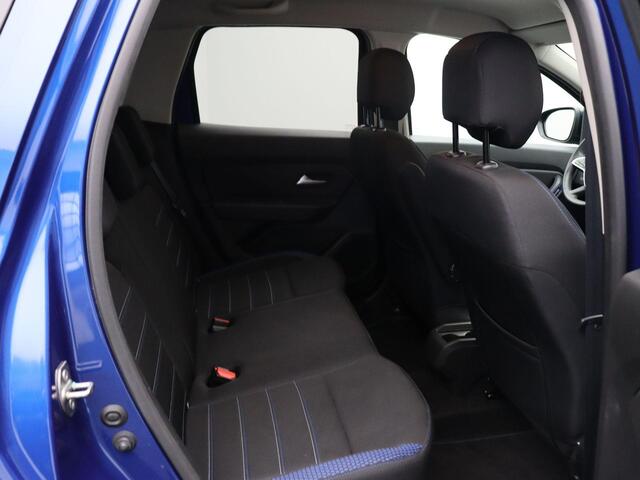 Dacia DUSTER TCe 130pk Serie Limitee 15th Anniversary | Cruise Control | Climate Control | Navigatie | Trekhaak | Lichtmetalen Velgen |