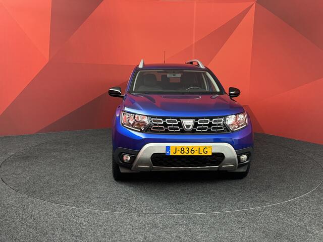 Dacia DUSTER 1.0 TCe Bi-Fuel Serie Limitee 15th Anniversary | Navigatie | Climate Control | Trekhaak | PDC | APK 03-09-2026 |