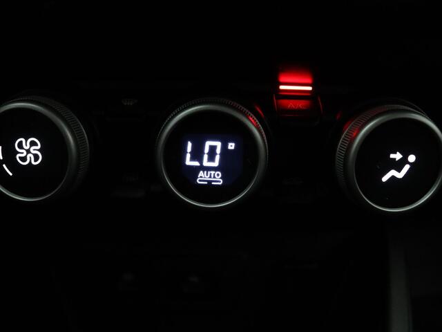 Dacia DUSTER 150pk TCe Extreme Automaat 360° Camera | Cruise | Navi | Parkeersens. v+a | Stoelverw.