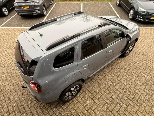 Dacia DUSTER 1.3 TCe 130 Journey Trekhaak | All-seasonbanden | Camera | Dodehoekdetectie | Navigatie