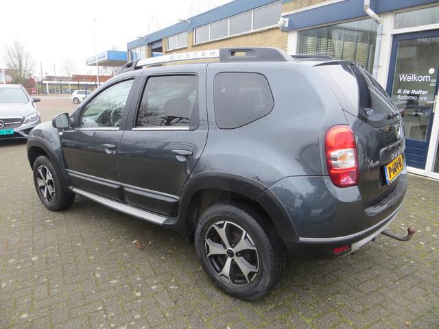 Dacia DUSTER 1.2 TCe 4x2 Lauréate Blackshadow-AIRCO-NAVI-GARANTIE!