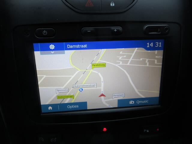 Dacia DUSTER 1.2 TCe 4x2 Lauréate Blackshadow-AIRCO-NAVI-GARANTIE!