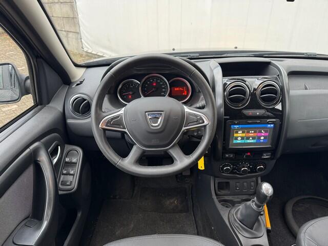 Dacia DUSTER 1.2 TCe 4x2 Blackshadow met Navi/Camera, Leer, Trekhaak