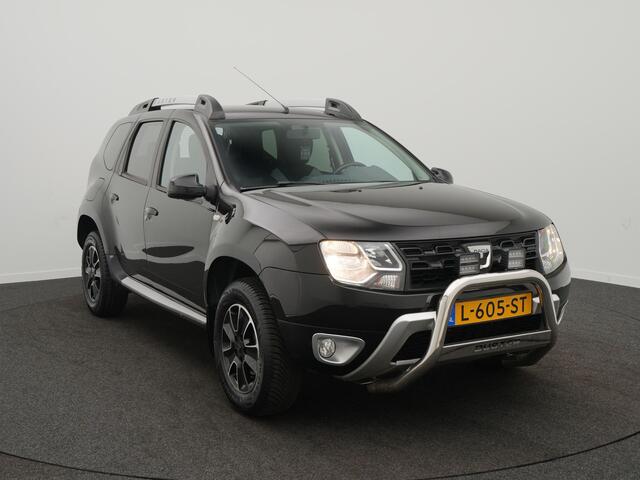 Dacia DUSTER TCe 125 4x4 Lauréate - RIJKLAARPRIJS - Vierwielaandrijving! - All Seasonbanden - Achteruitrijcamera - Trekhaak
