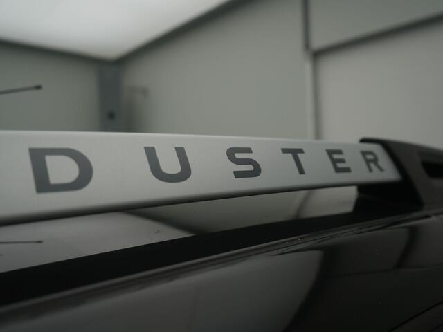 Dacia DUSTER TCe 125 4x4 Lauréate - RIJKLAARPRIJS - Vierwielaandrijving! - All Seasonbanden - Achteruitrijcamera - Trekhaak