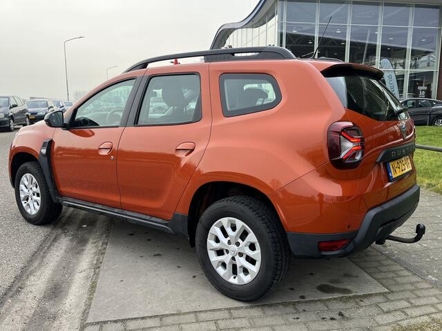 Dacia DUSTER 1.3 TCe 131PK Comfort / Dealer onderhouden / Trekhaak / Camera / Airco / Parkeersensoren.Achter / Apple Carplay - Android Auto /