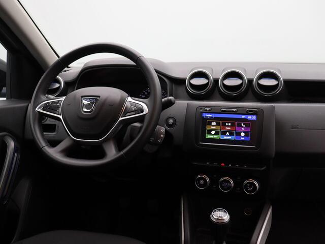 Dacia DUSTER TCe 130pk Serie Limitee 15th Anniversary | Cruise Control | Climate Control | Navigatie | Trekhaak | Lichtmetalen Velgen |