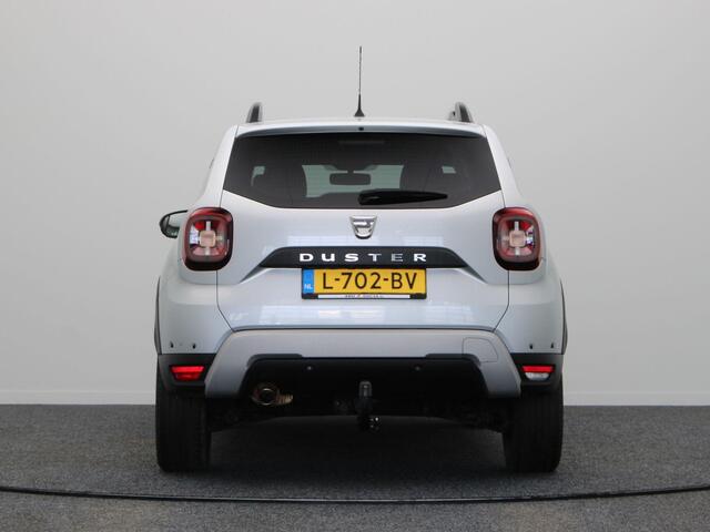 Dacia DUSTER TCe 130pk Serie Limitee 15th Anniversary | Cruise Control | Climate Control | Navigatie | Trekhaak | Lichtmetalen Velgen |
