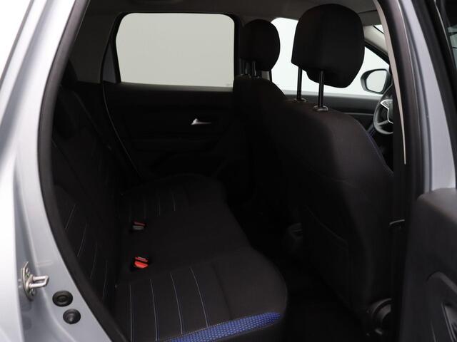 Dacia DUSTER TCe 130pk Serie Limitee 15th Anniversary | Cruise Control | Climate Control | Navigatie | Trekhaak | Lichtmetalen Velgen |