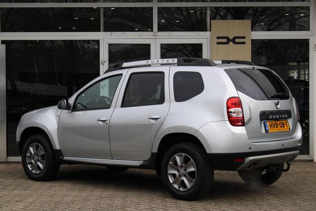 Dacia DUSTER 1.2 TCe 4x2 Blackshadow | Achteruitrijcamera | Stoelverwarming | Airco