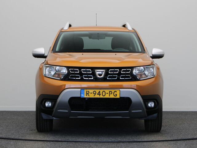Dacia DUSTER TCe 100pk Bi-Fuel Comfort | Dealer onderhouden | Stoelverwarming | 360 graden camera | Trekhaak | Climate Control | Dodehoek detectie |