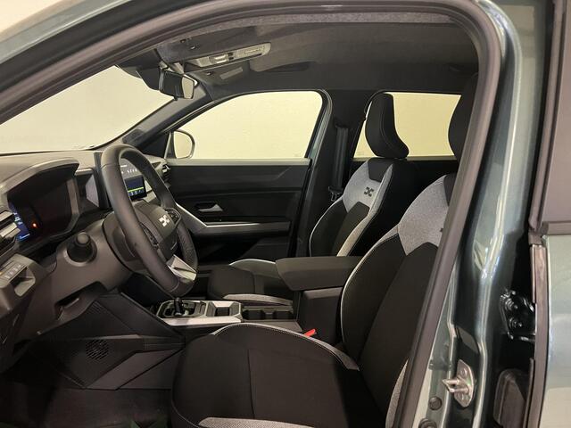 Dacia DUSTER 1.8 hybrid 155 limited edition UIT VOORRAAD LEVERBAAR