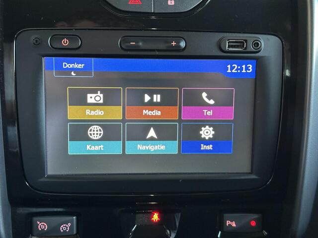 Dacia DUSTER 1.2 TCe 4x2 Blackshadow | NAVIGATIE | ACHTERUITRIJCAMERA | CRUISE CONTROLE | AIRCO