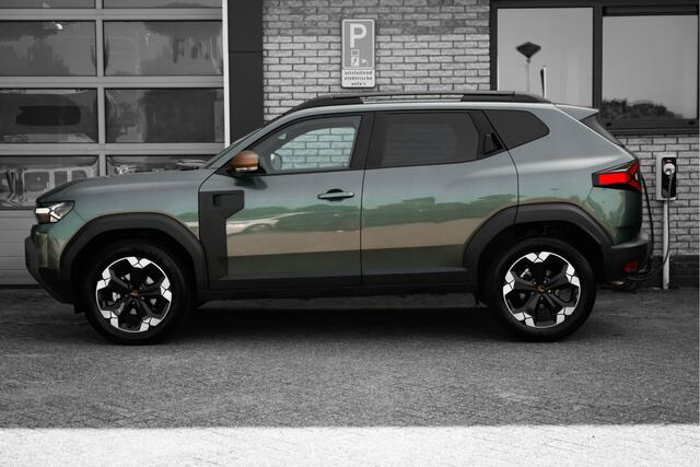 Dacia DUSTER 1.2 TCe 130 PK mild hybrid 4x4 Extreme | trekhaak | all season banden | 360 camera | 4x4 | 1500kg aanhanger gewicht